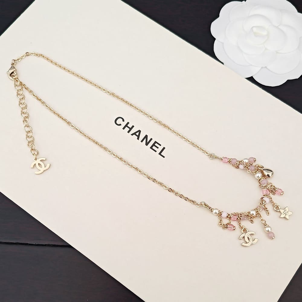Ch**el necklace