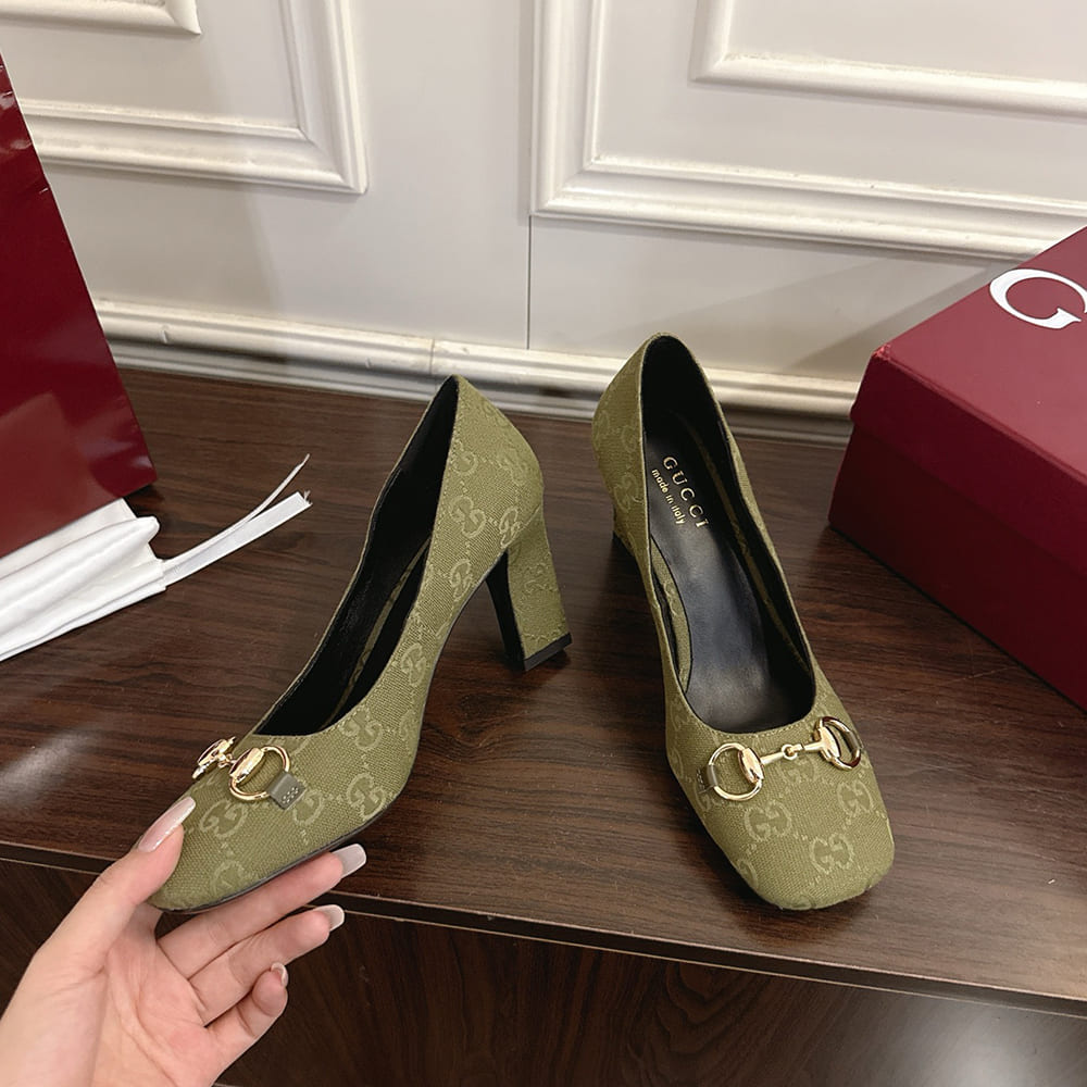 Gvc*1 Women’s Signora pump (EU SIZE 36-42)