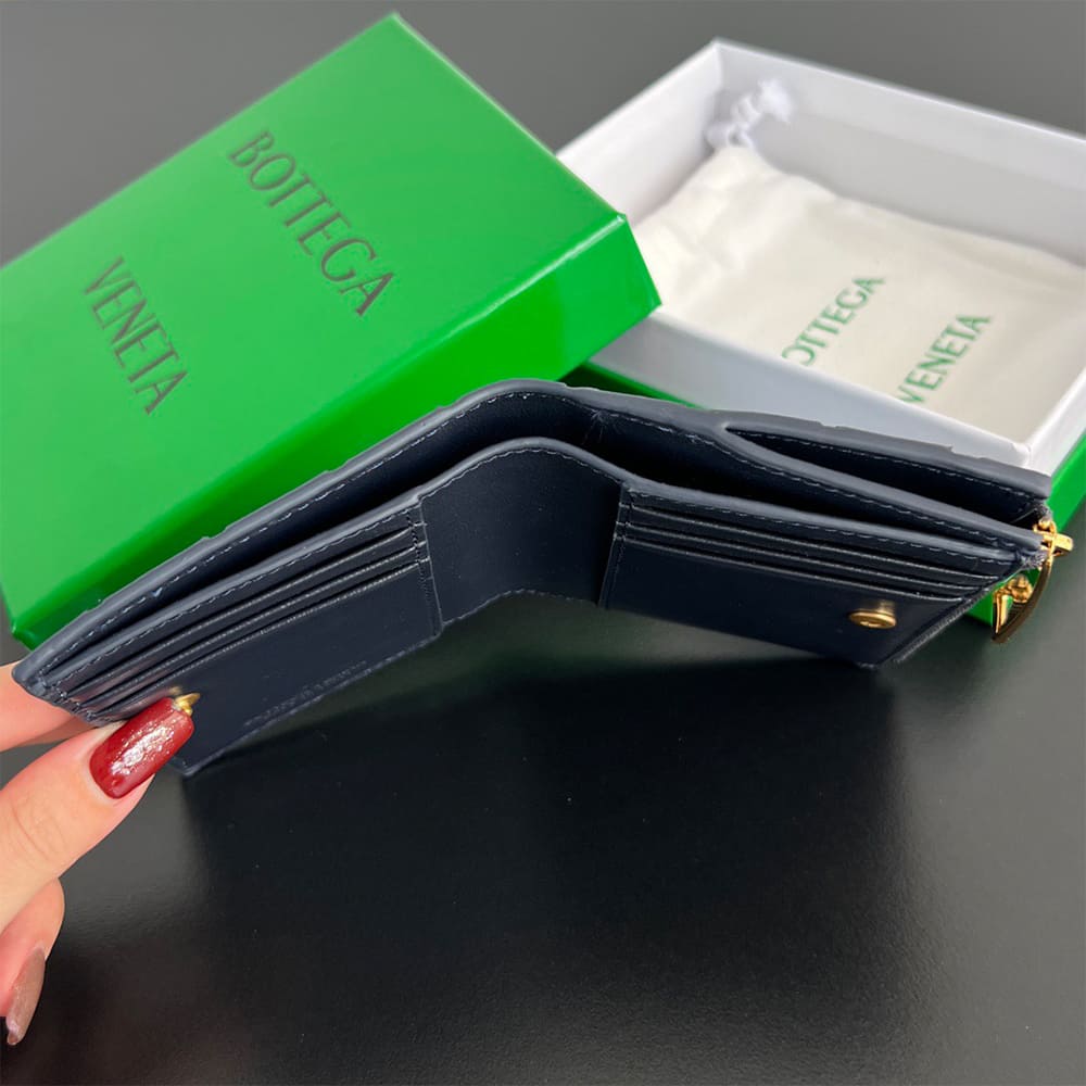 Intrecciato Small Bi-Fold Wallet(HIGH-END GRADE)