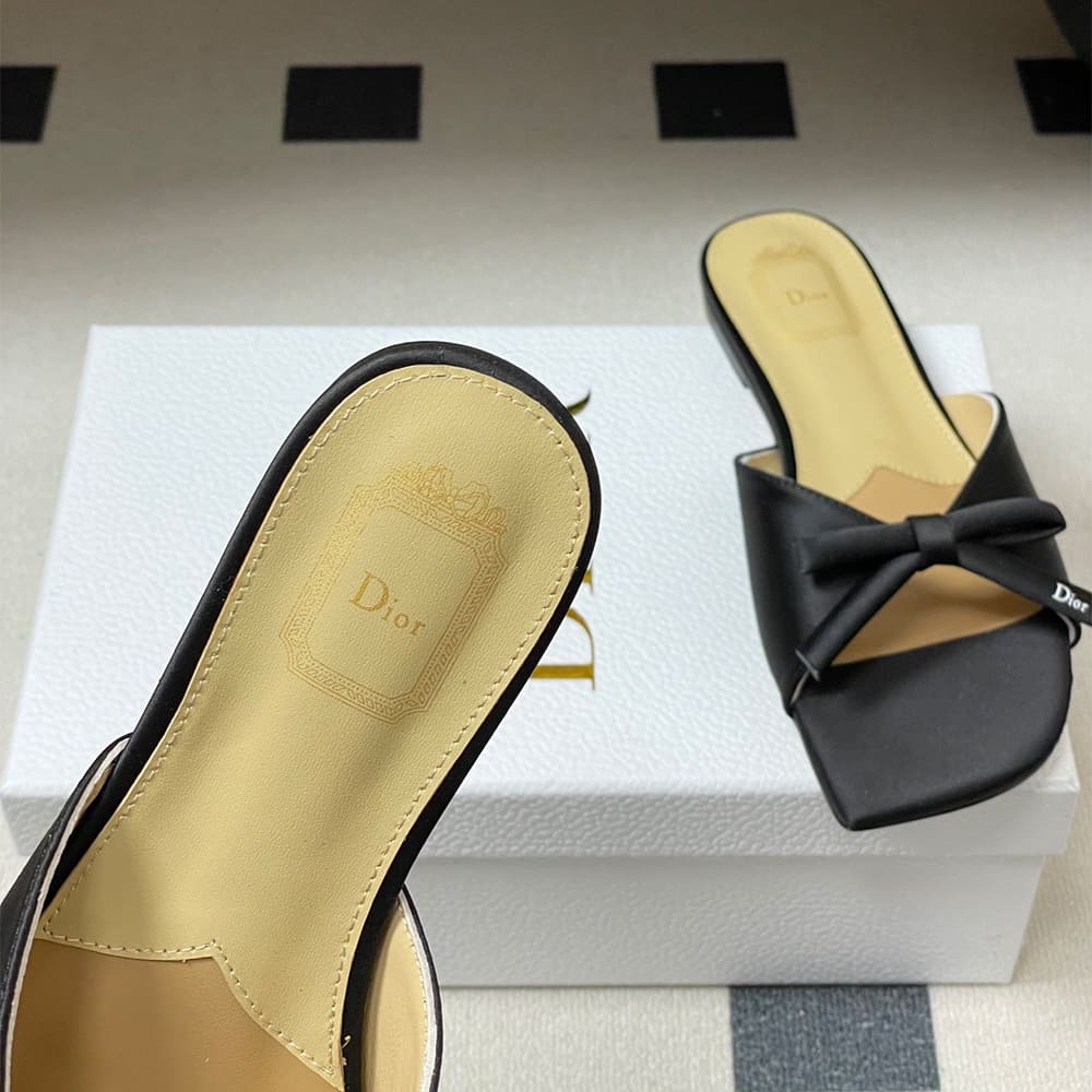 D10r Bow Slide (EU SIZE 35-42)