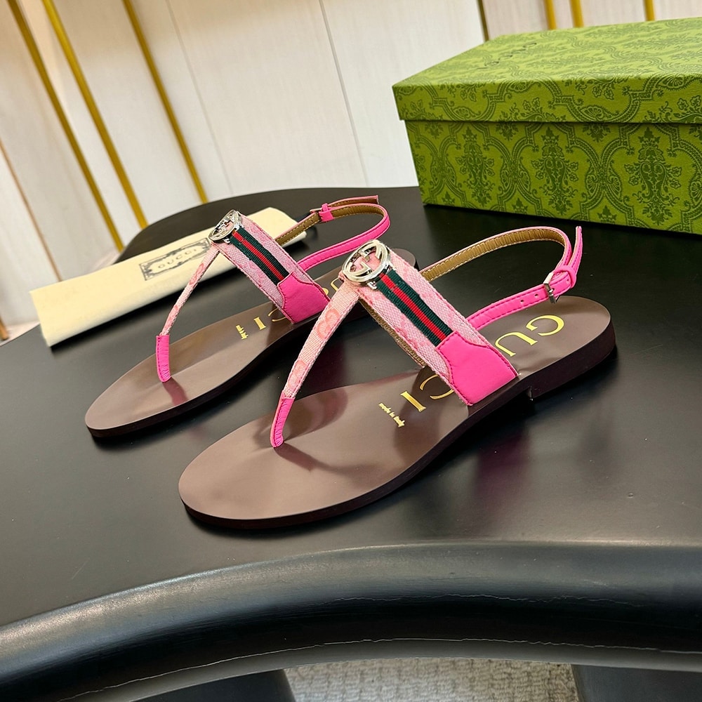 Gvc*1 Women’s Interlocking G Web sandal (EU SIZE 35-42)