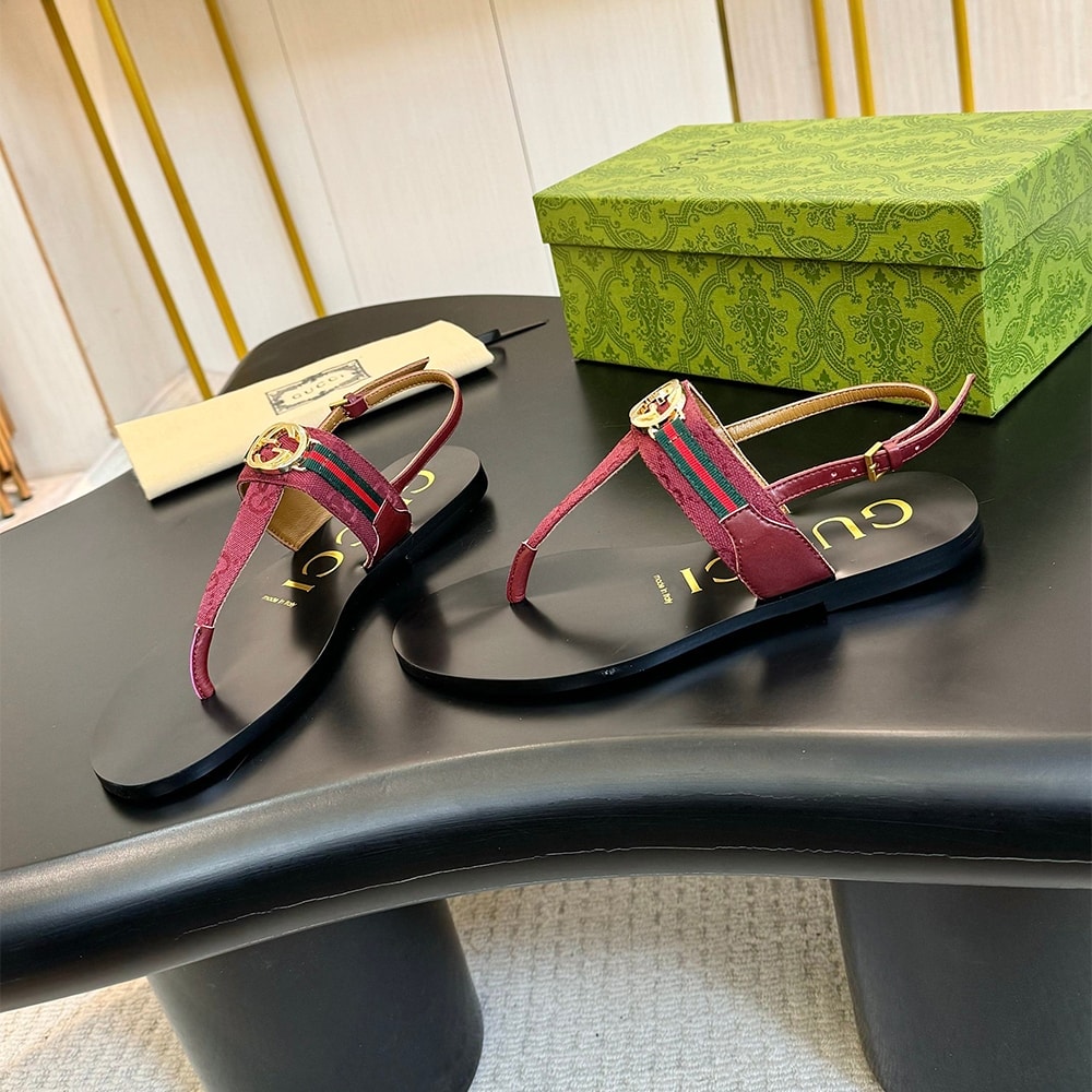 Gvc*1 Women’s Interlocking G Web sandal (EU SIZE 35-42)