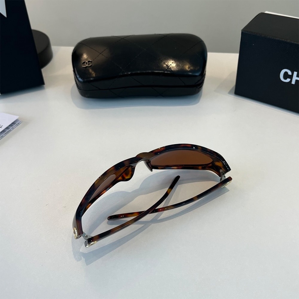 Ch**el Sunglasses