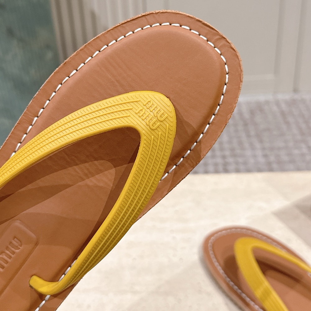 M1um1u Thong sandals (EU SIZE 35-40)
