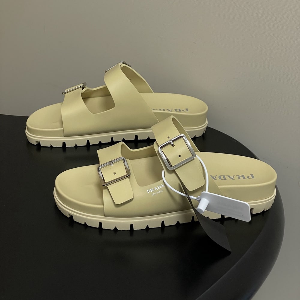 Pra*a Rubber slides (EU SIZE 35-41)