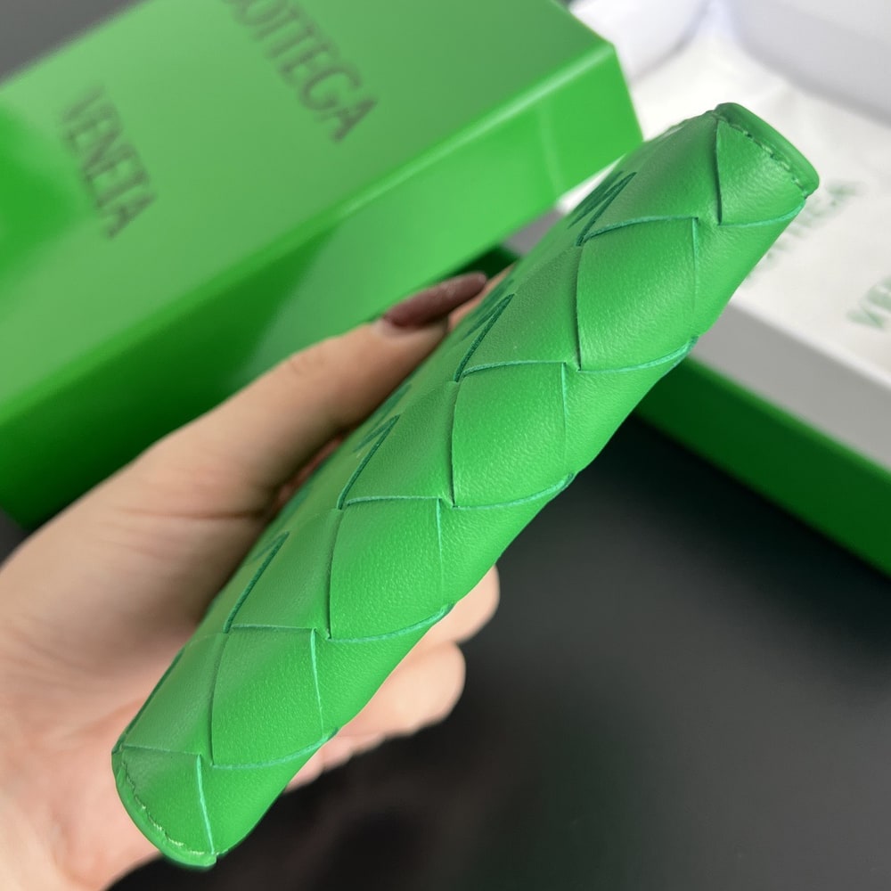 B0tt*ga Ven*ta Intrecciato Small Bi-Fold Wallet(HIGH-END GRADE)