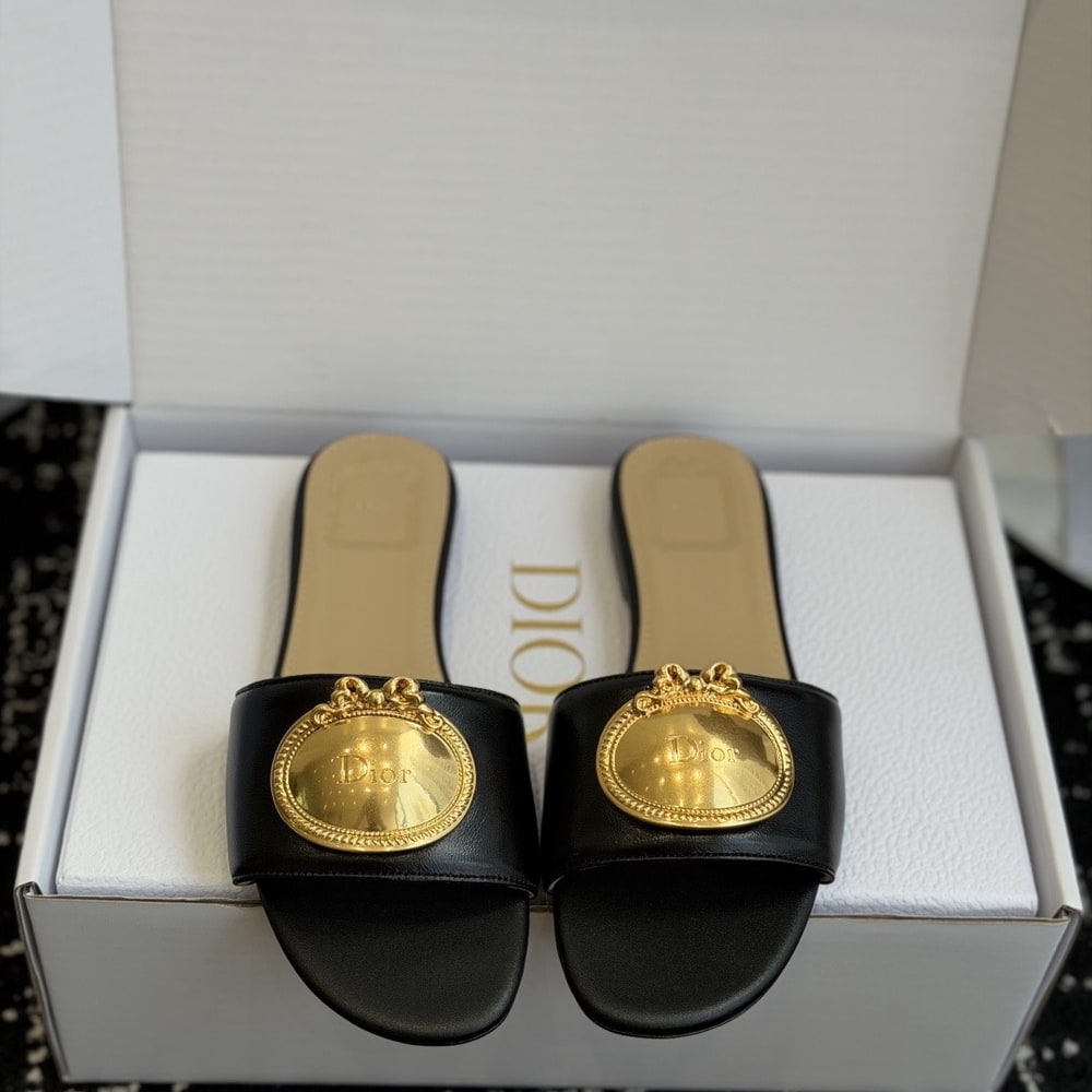 D10r Medaillon Buckle Slide (EU SIZE 35-42)
