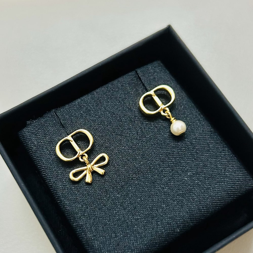 D10r CD Mini BOW Earrings