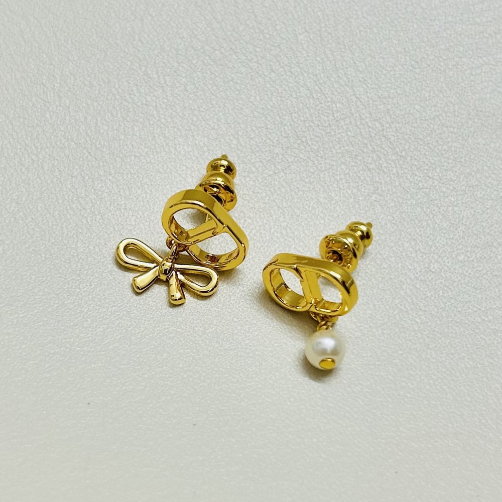 D10r CD Mini BOW Earrings