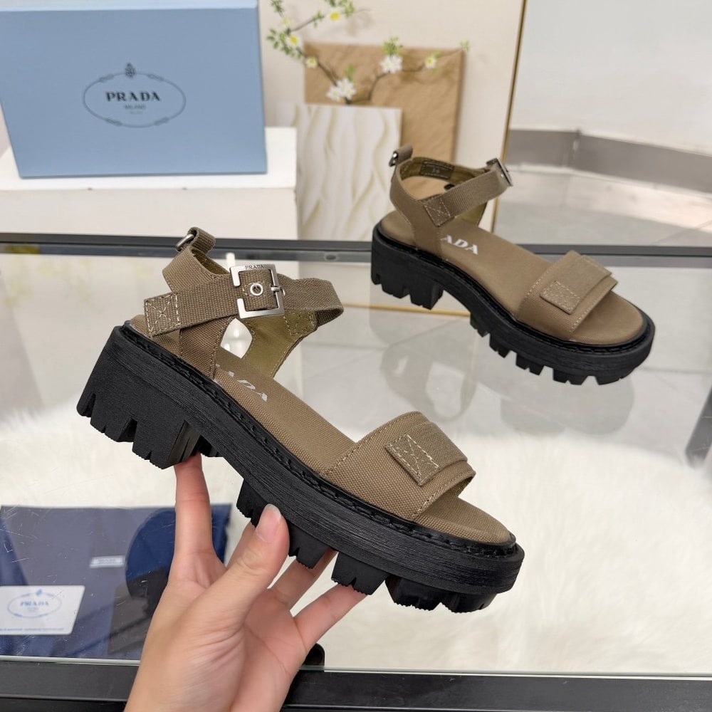 Pra*a Canvas sandals (EU SIZE 35-41)
