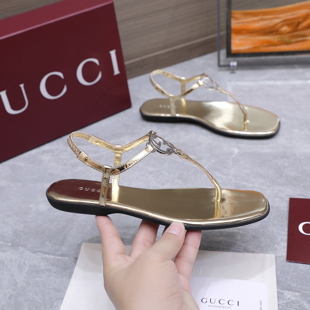 Gvc*1 Women’s thong sandal with Interlocking G(EU SIZE 35-42)