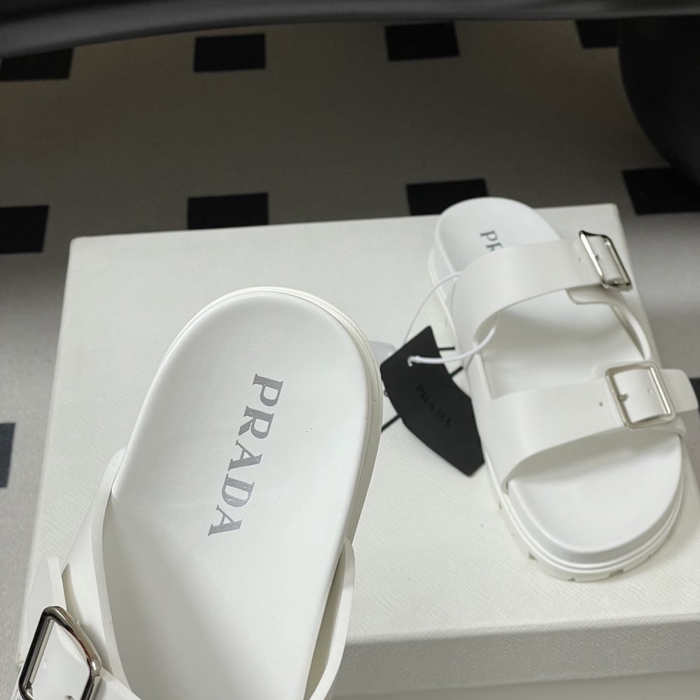 Pra*a Rubber slides (EU SIZE 35-41)