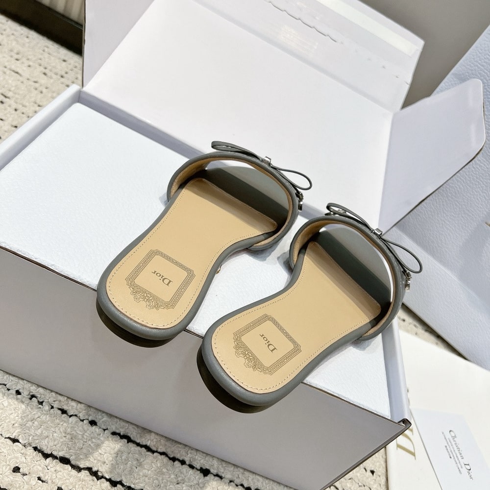 D10r Cannage Slide (EU SIZE 35-42)