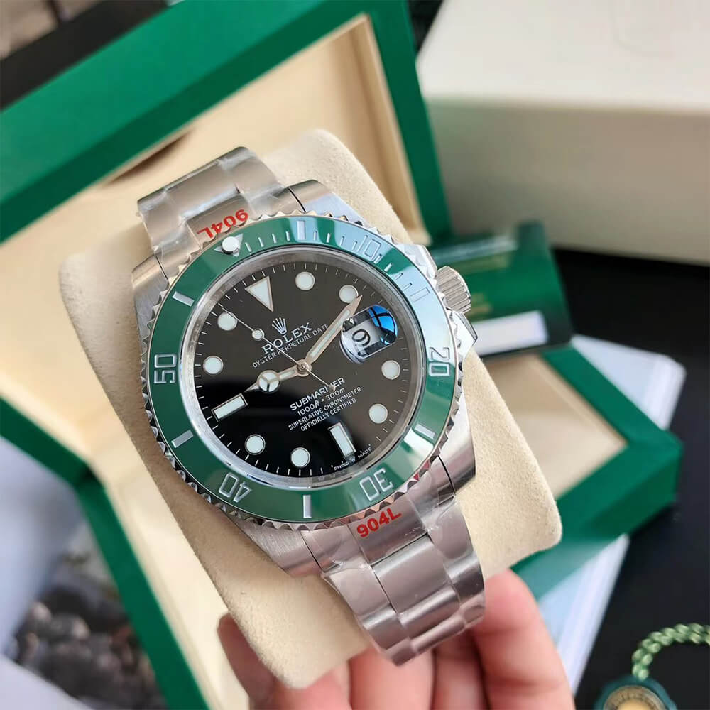 R01ex Submariner Date