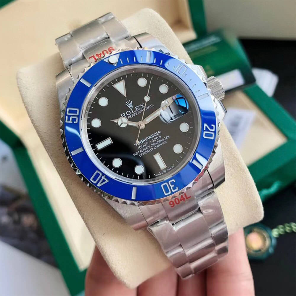 R01ex Submariner Date