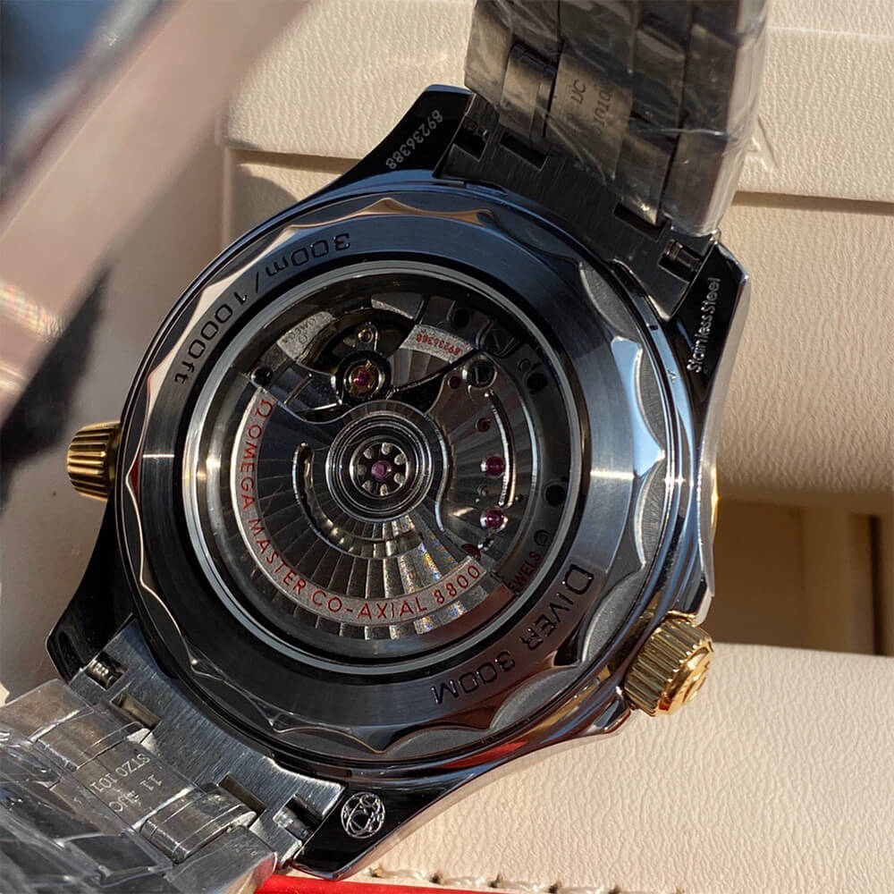 0me*ga Seamaster Diver 300M