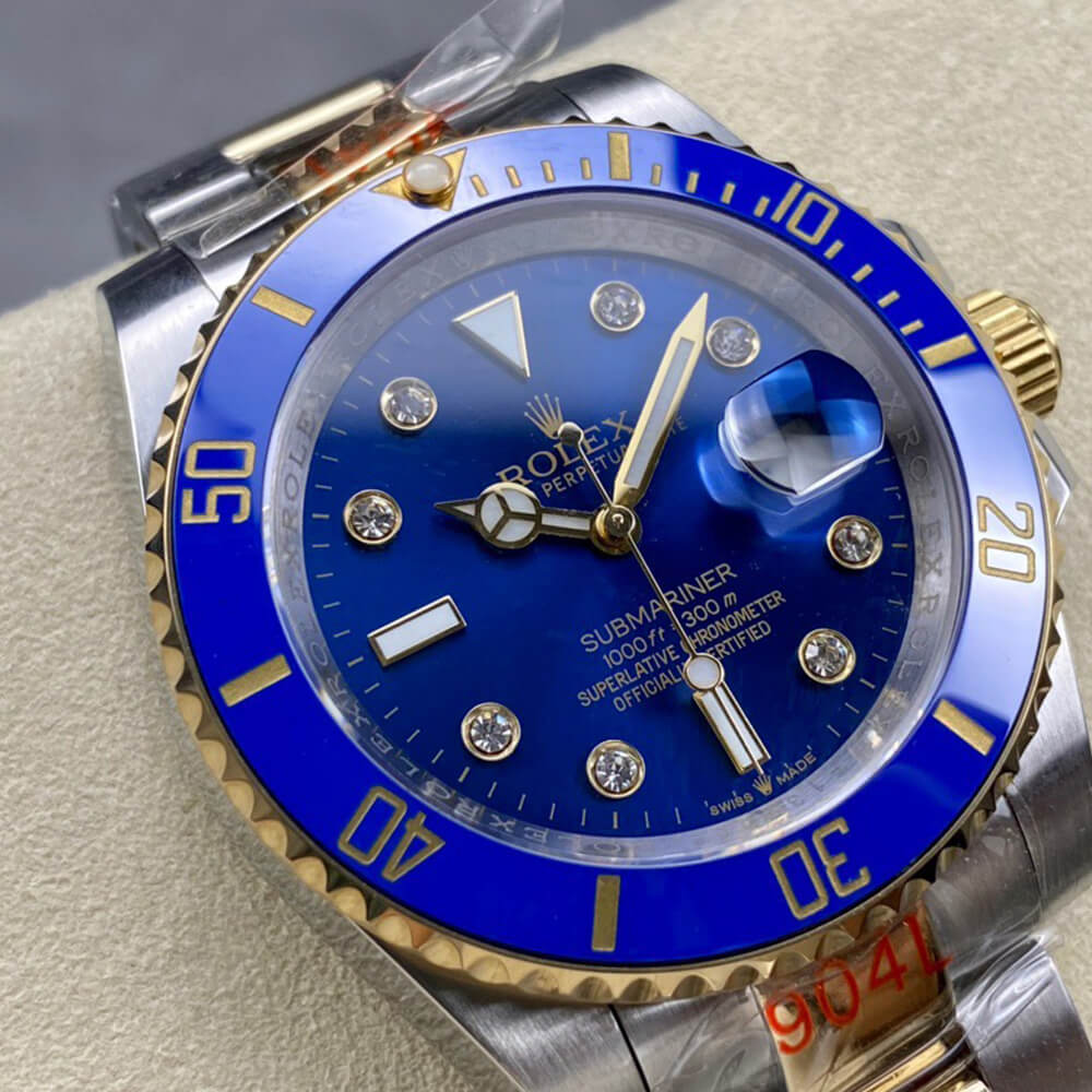 R01ex Submariner Date