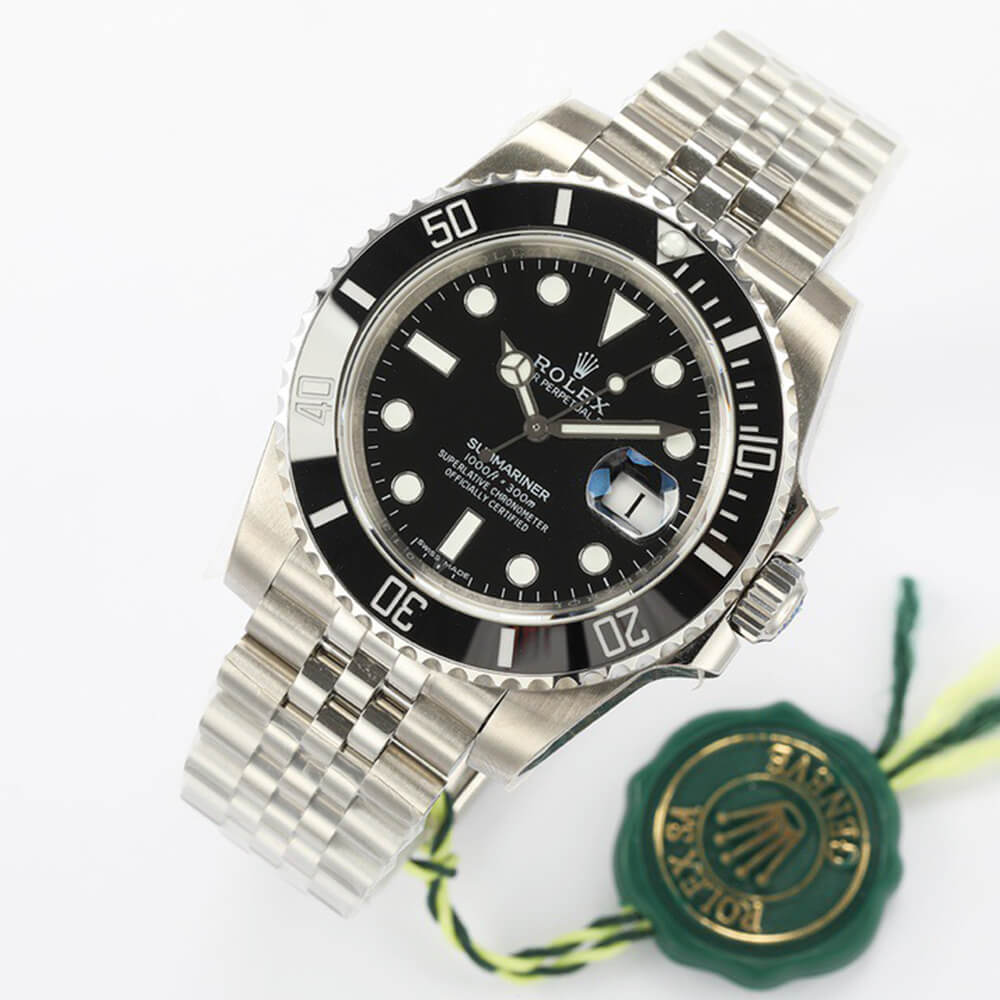 R01ex Submariner Date