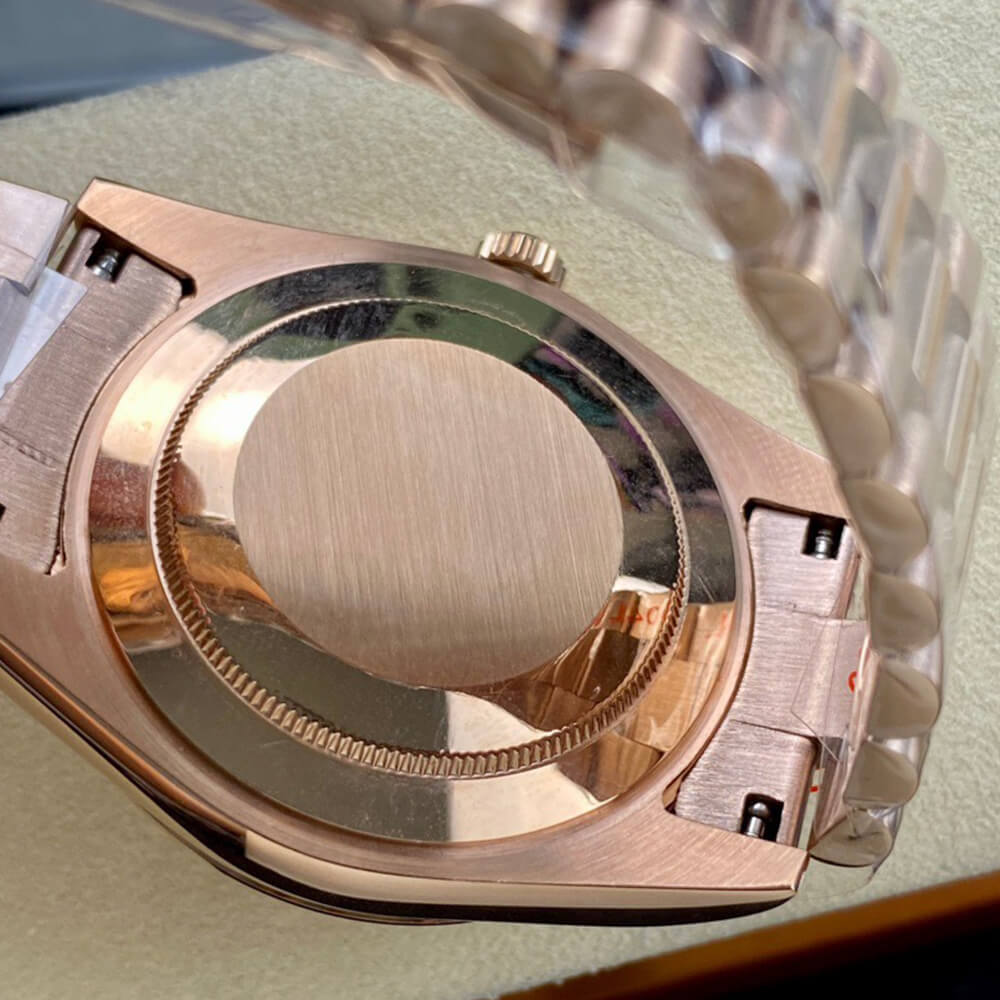 R01ex Day-Date 40