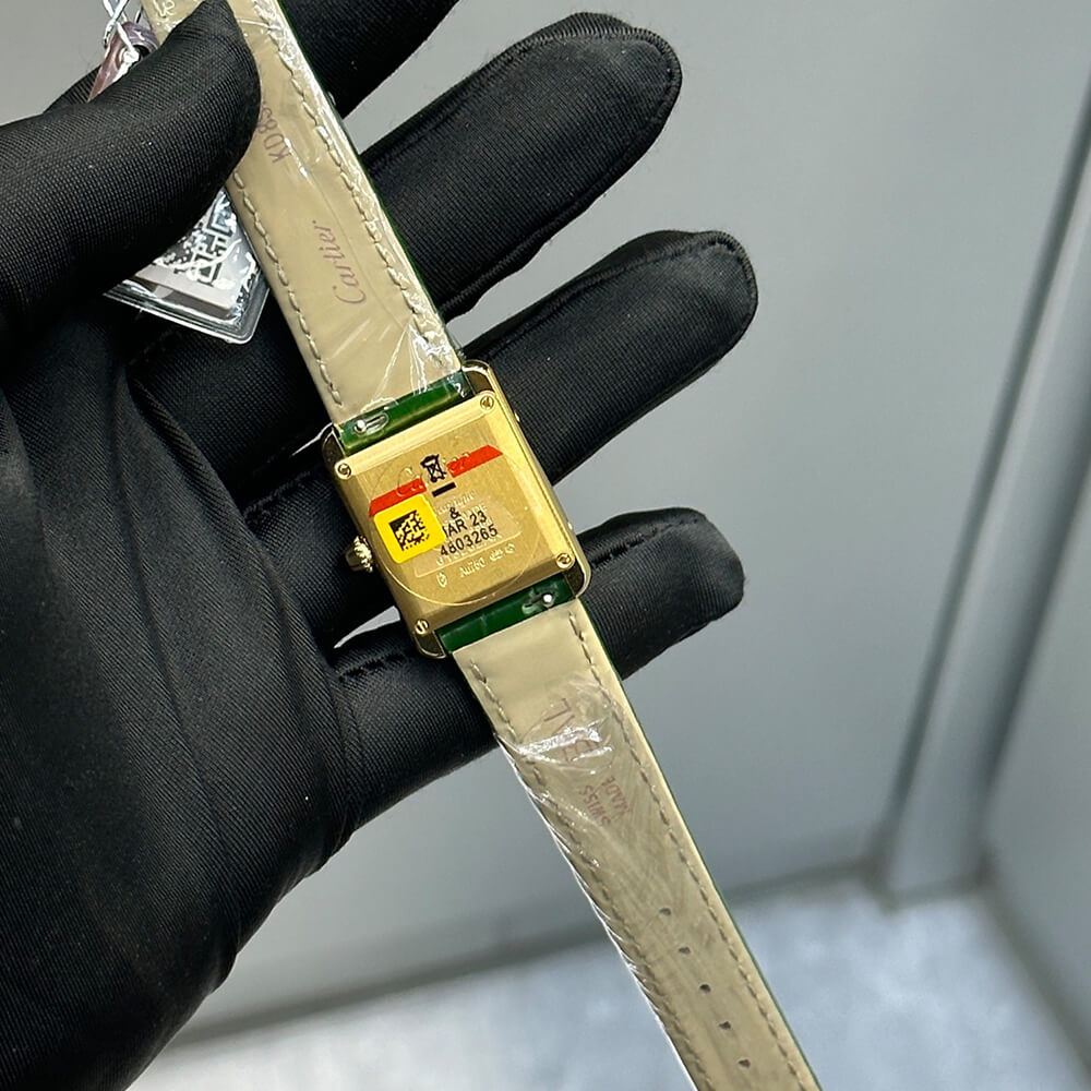 Tank Small L0vis Ca*t1er watch