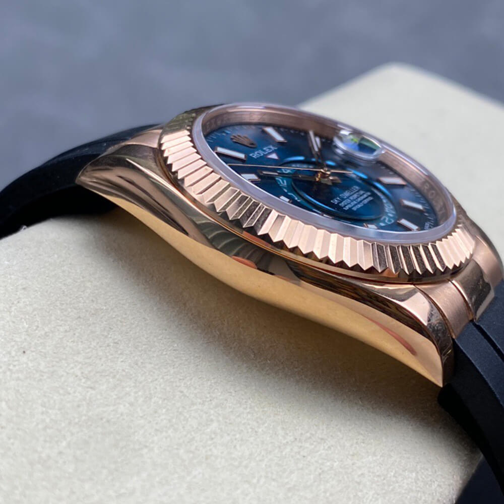 R01ex Sky-Dweller
