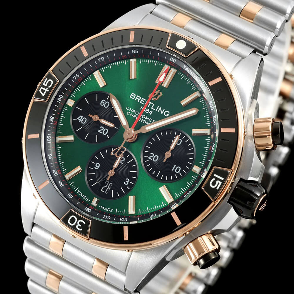 Breitling S*per Chronomat B01 44