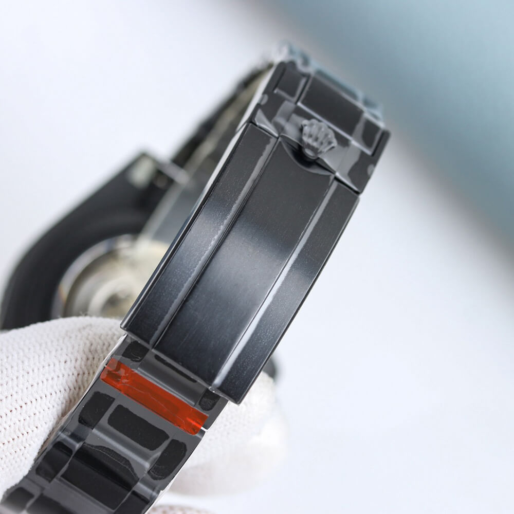 R01ex Submariner Labubu