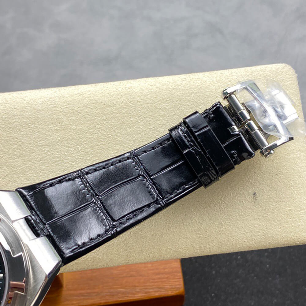 Vacheron C0nstan1n Overseas dual time