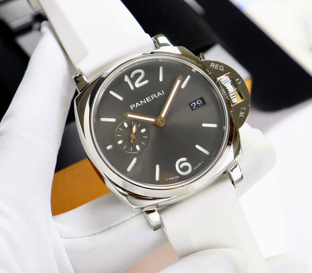 Pa*e*a1 LUMINOR Due 42mm