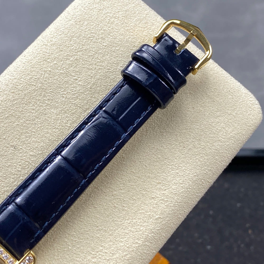 Ca*t1er Tank Americaine watch