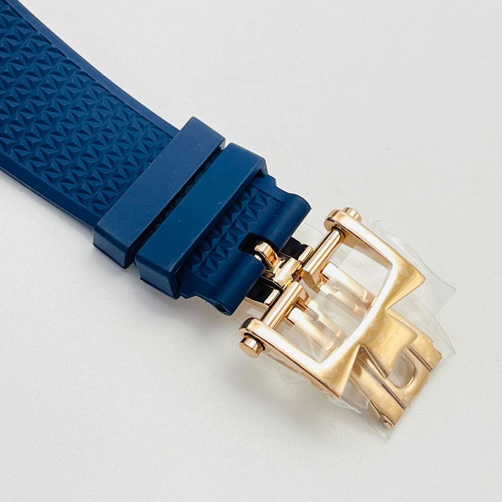 Vacheron C0nstan1n Overseas Tourbillon