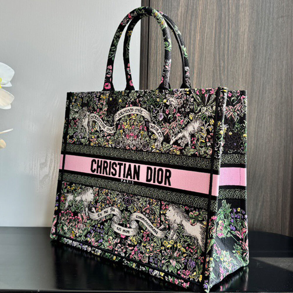 Large D10r Book Tote