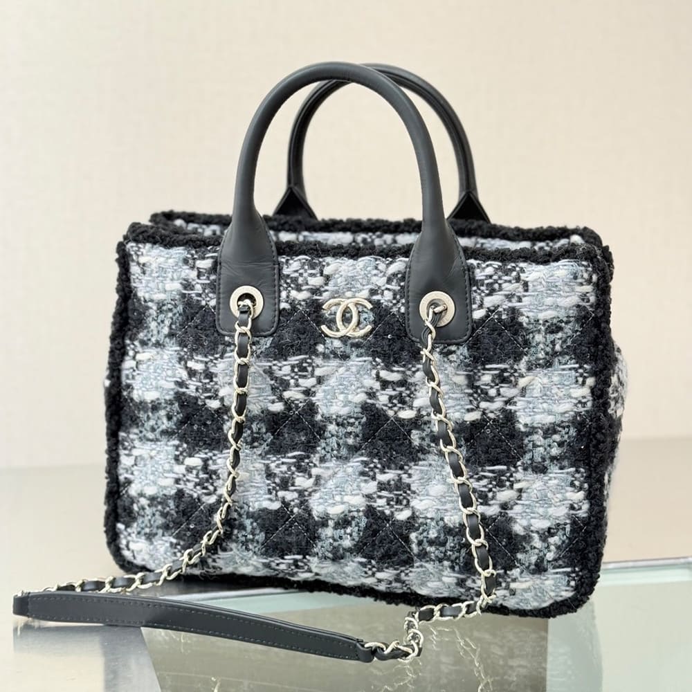 Ch**el SMALL SHOPPING BAG(HIGH-END GRADE)