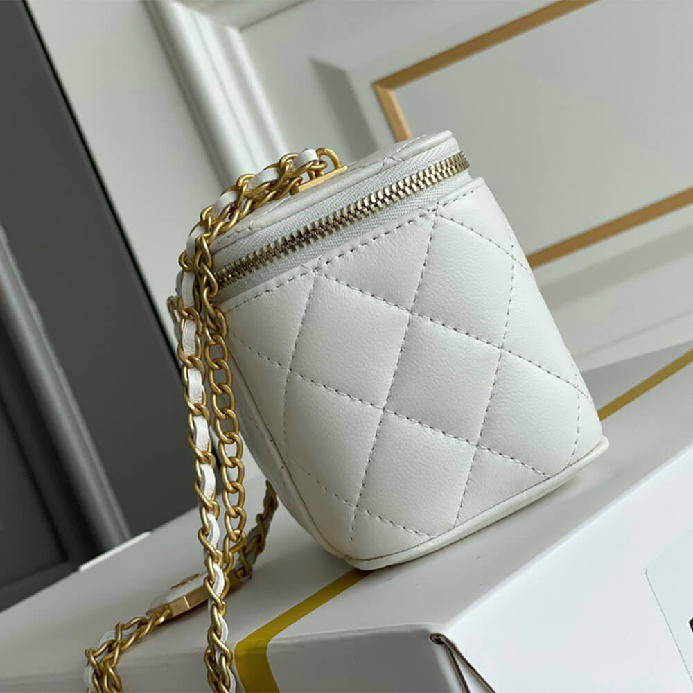 Ch**el SMALL VANITY WITH CHAIN
