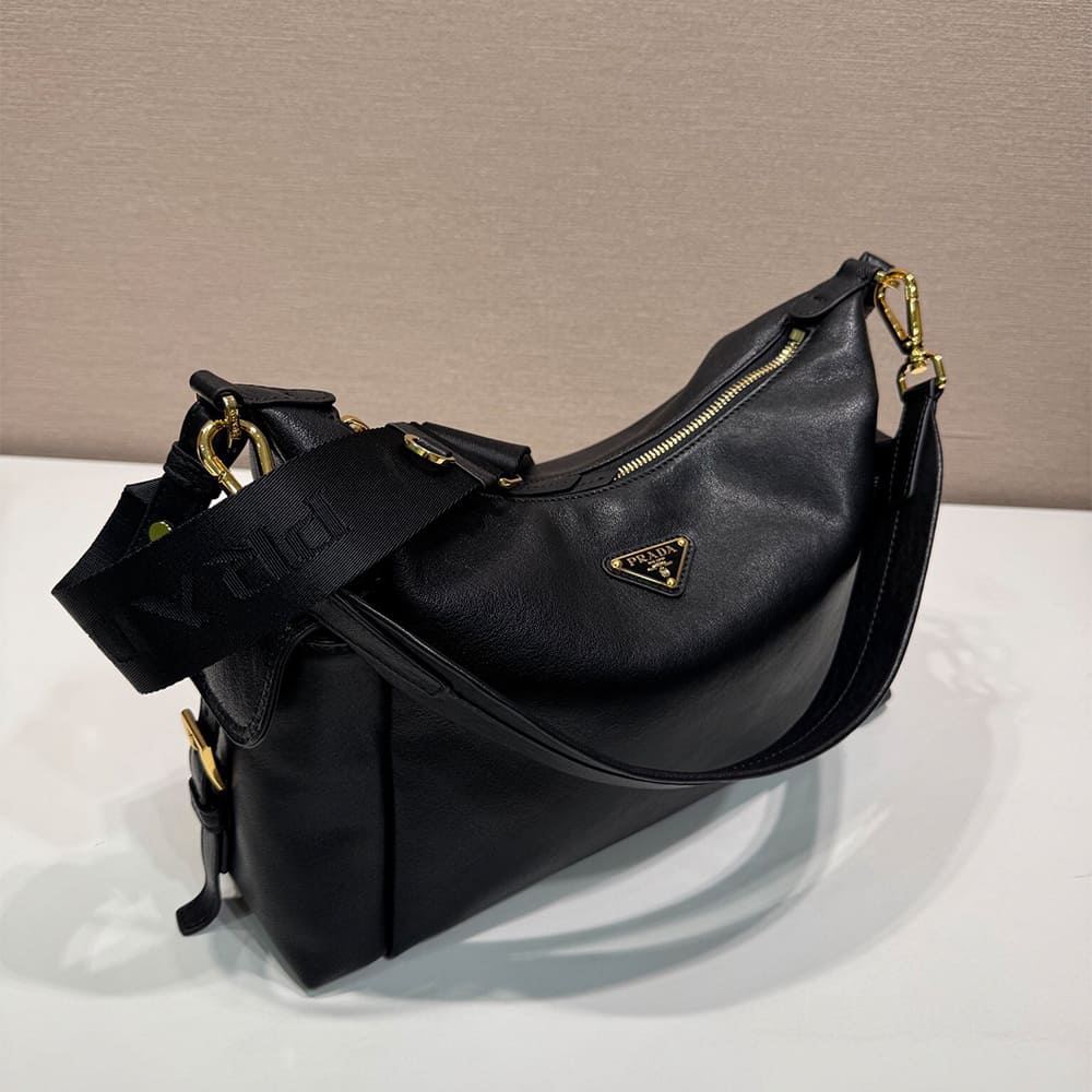 Pra*a Explore large nappa leather bag(HIGH-END GRADE)