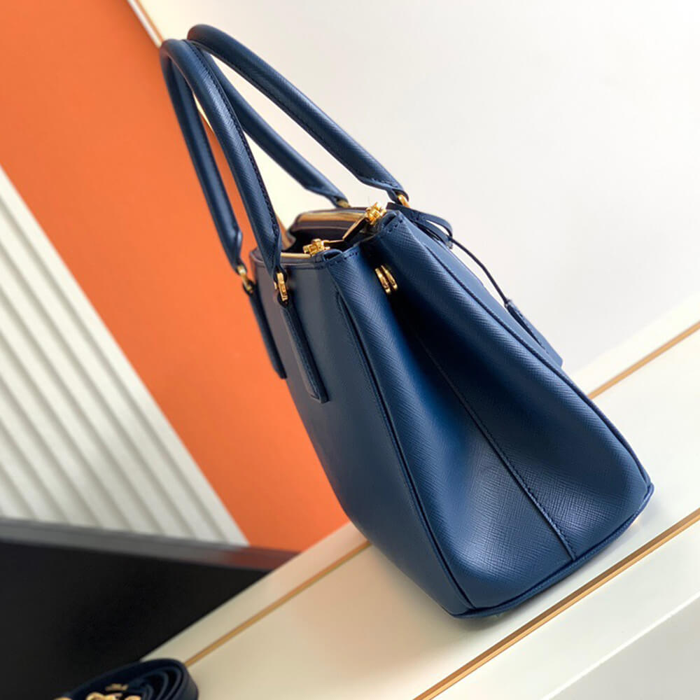 Medium Pra*a Galleria Saffiano leather bag