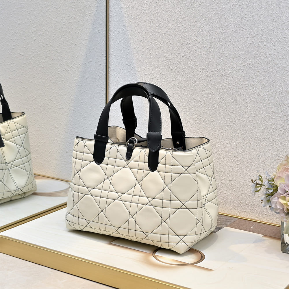 D10r Medium D10r Toujours Bag