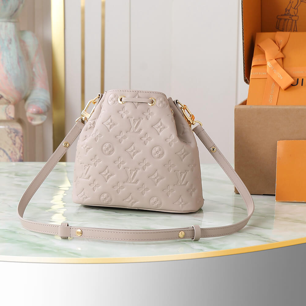 LV Coussin Bucket