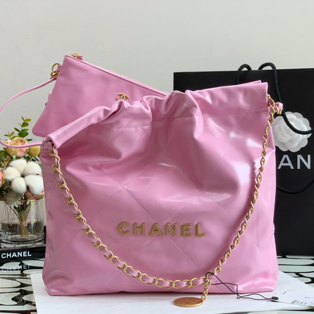 Ch**el 22 SMALL HANDBAG