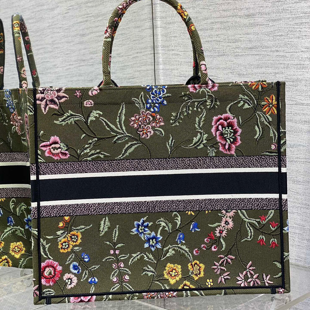 LARGE D10r BOOK TOTE