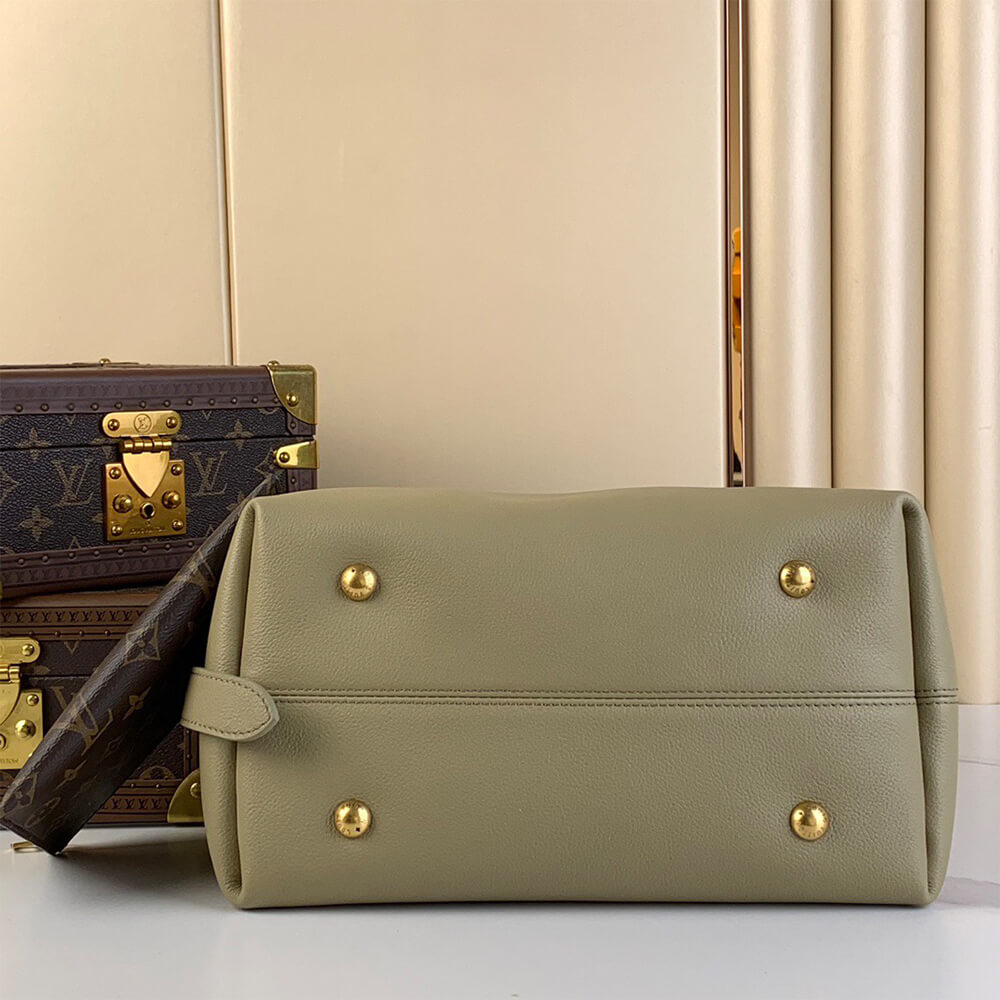 LV Low Key Hobo MM