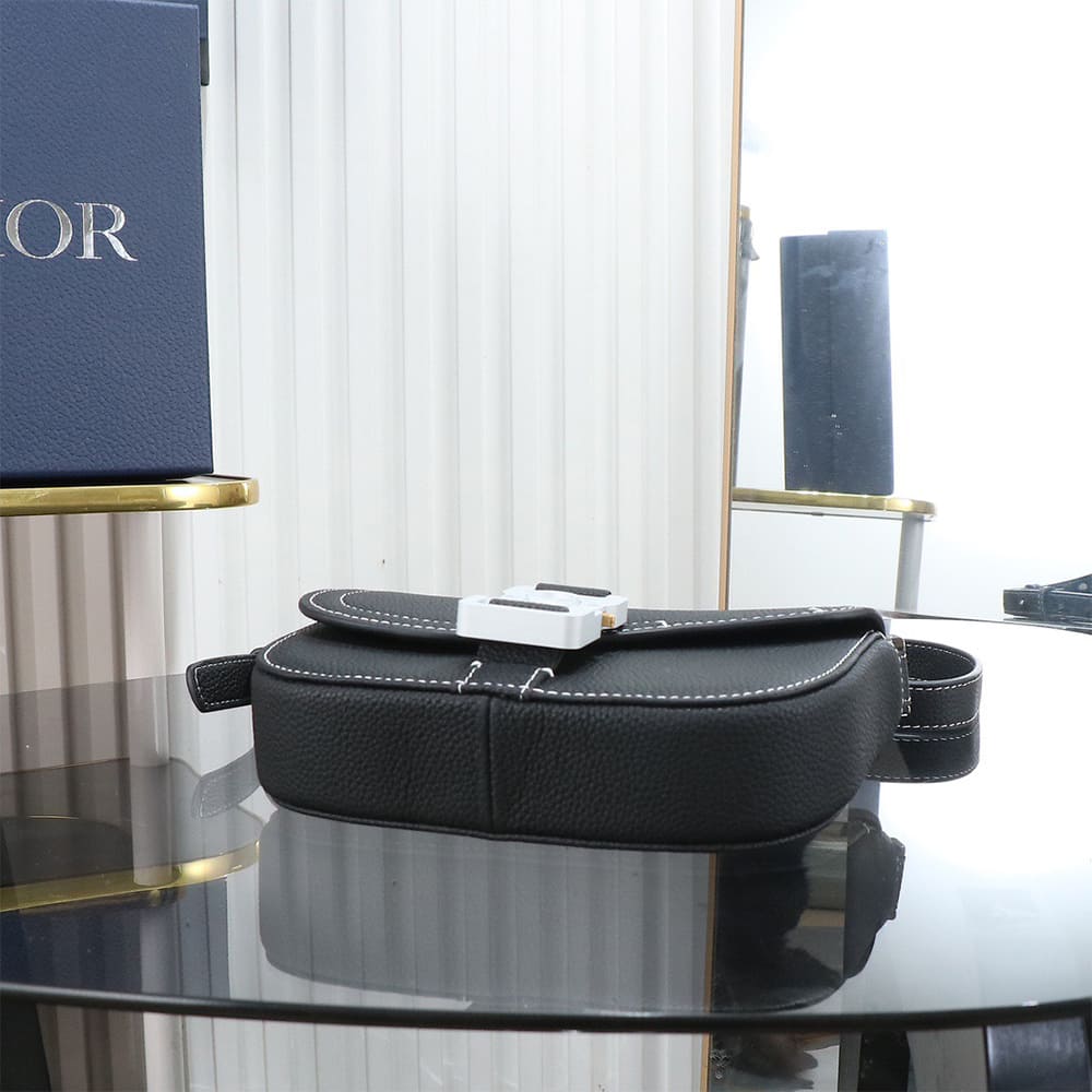 D10r Mini Saddle Messenger Bag with Flap