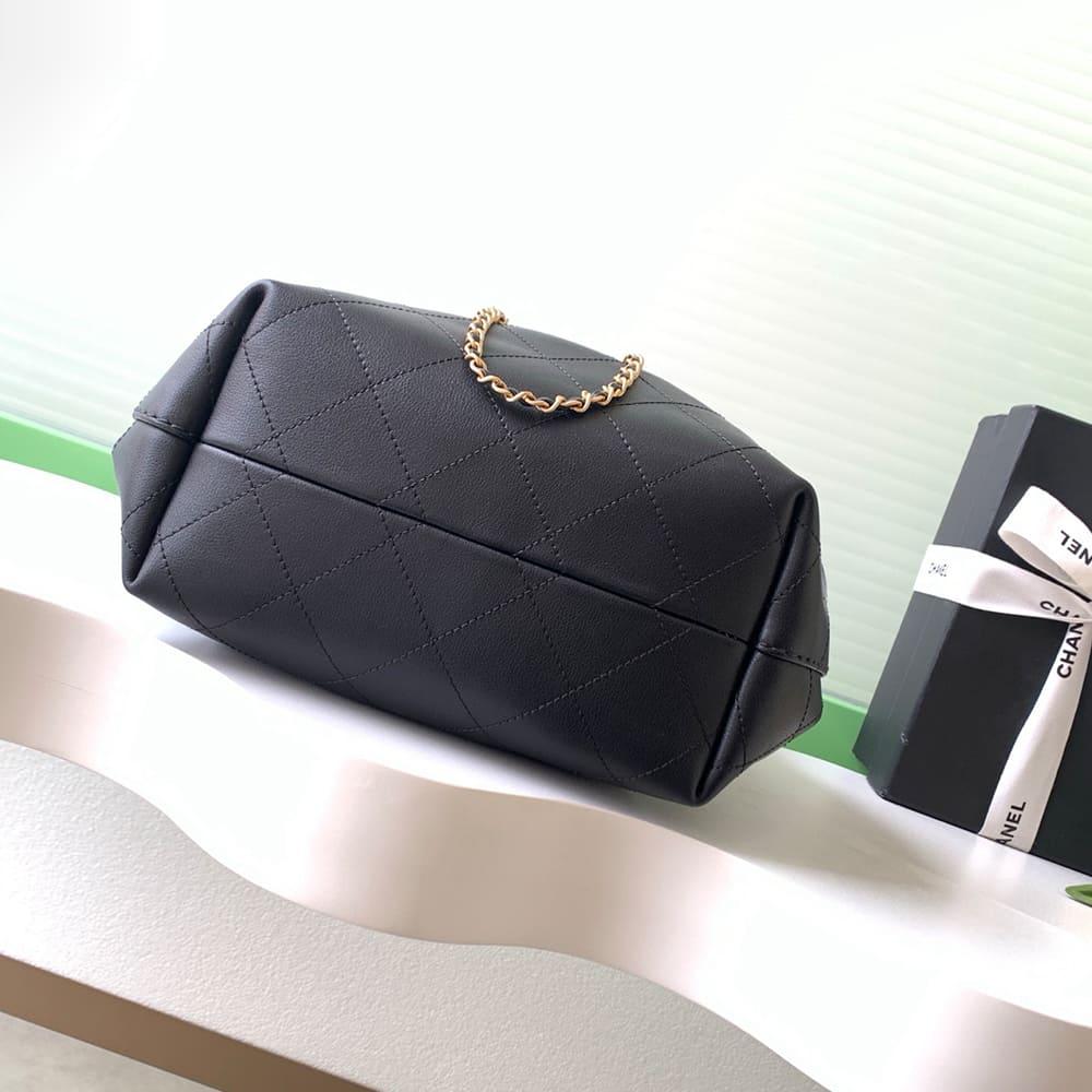 Ch**el HOBO HANDBAG(HIGH-END GRADE)