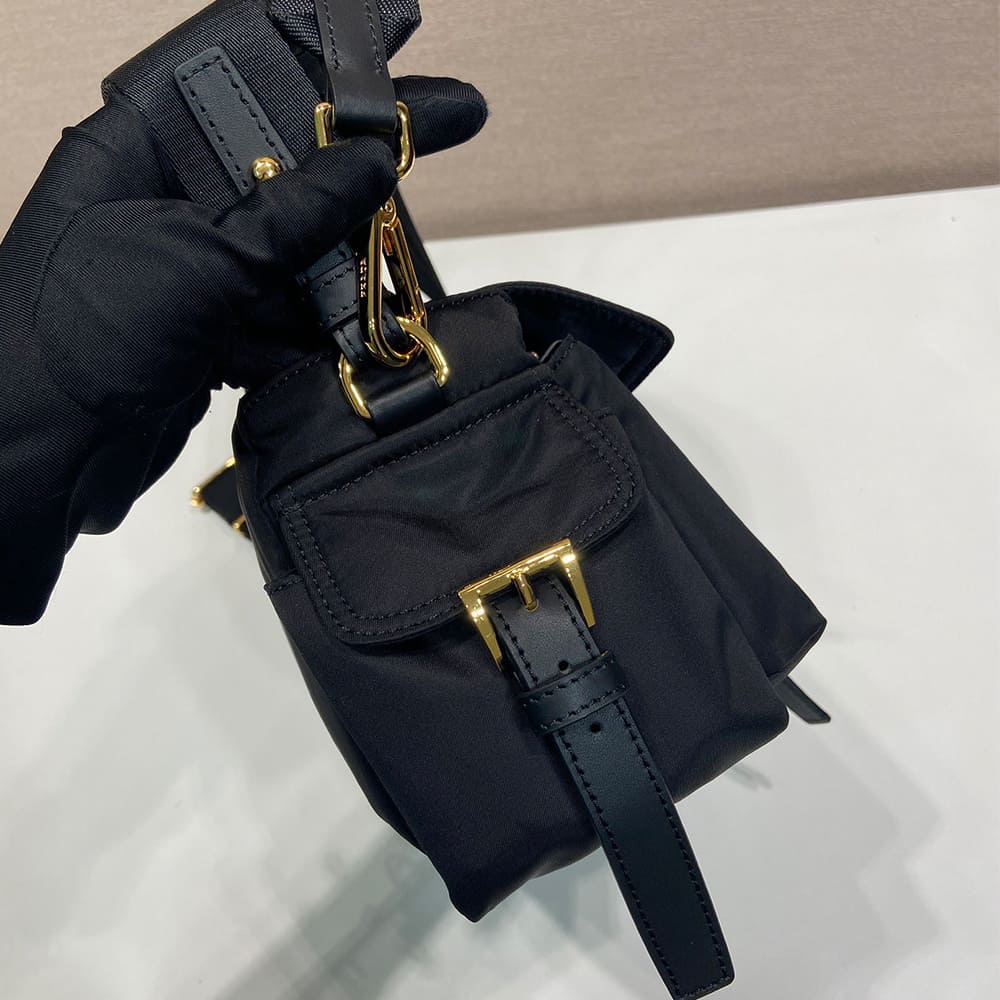 Pra*a Explore medium Re-Nylon shoulder bag with flap(HIGH-END GRADE)