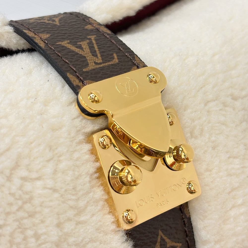 LV Pochette Mia(HIGH-END GRADE)