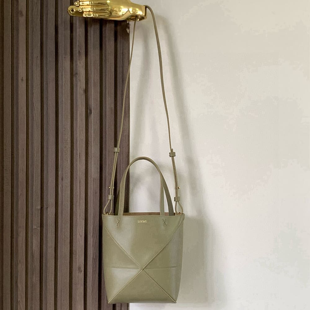 L0ew* Mini Puzzle Fold tote in shiny calfskin(HIGH-END GRADE)