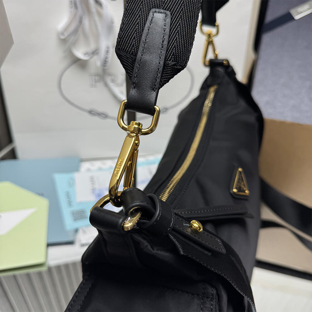Pra*a Explore large Re-Nylon and leather bag(HIGH-END GRADE)