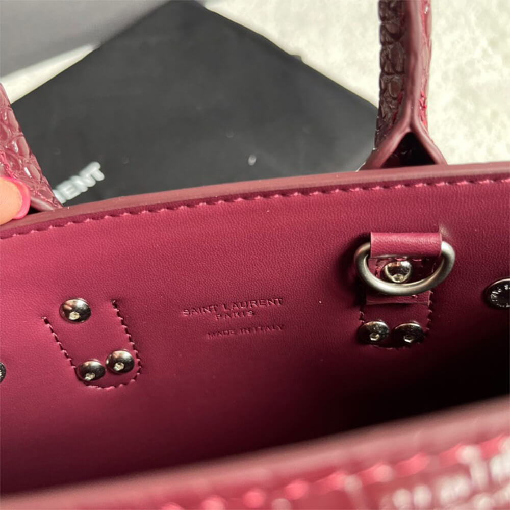 Y51 SAC DE JOUR NANO IN EMBOSSED CROCODILE SHINY LEATHER
