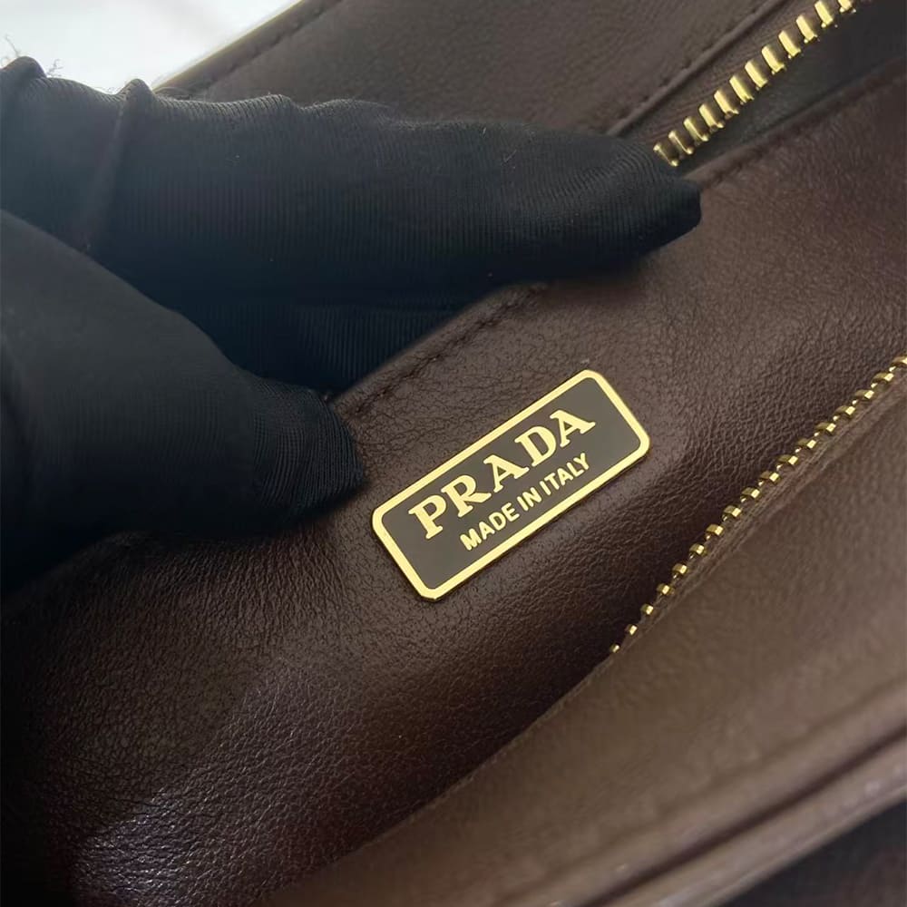 Pra*a Explore medium nappa leather tote bag(HIGH-END GRADE)