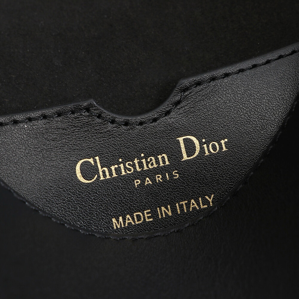 Medium D10r Bobby Bag